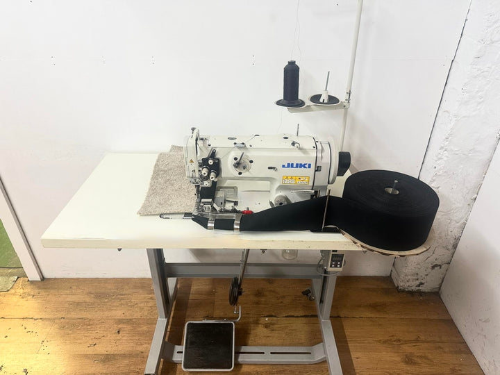 Carpet binding machine